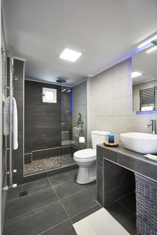 Seafront Luxury President Suite Aegean Sunset เทสซาโลนิกิ ภายนอก รูปภาพ